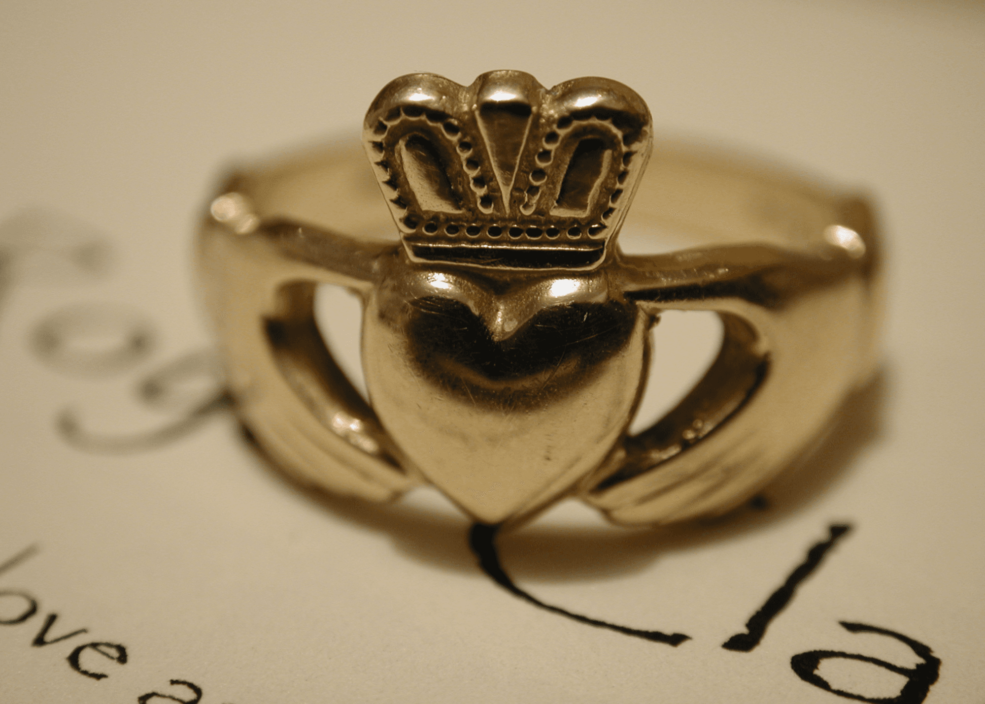 Image of a gold Claddagh ring